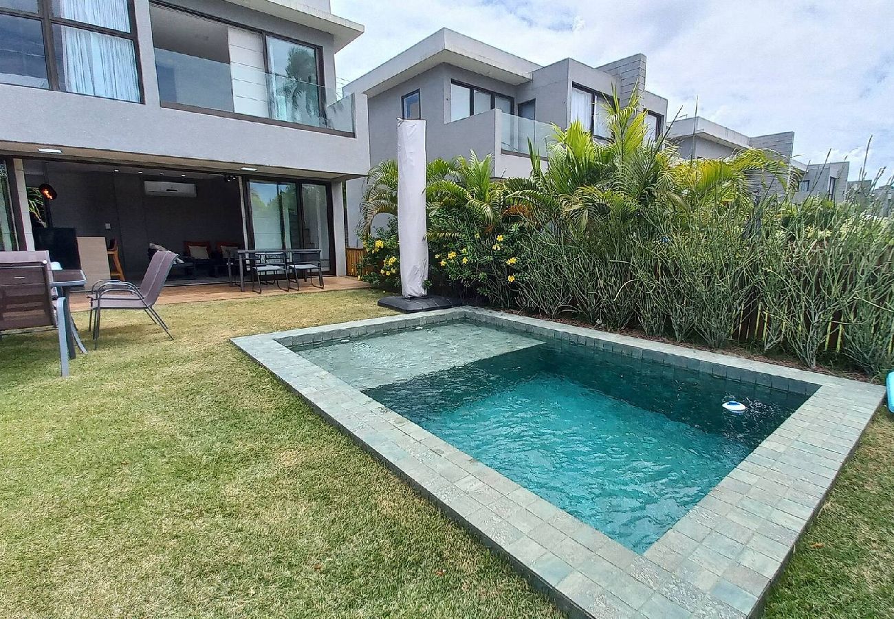 Casa em Passo de Camaragibe - OKA Milagres Cond. Beira Mar Até 07 Pessoas 