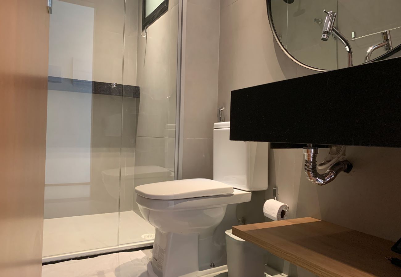 Apartamento em Porto de Pedras - Apto Cond. Acesso a Praia Para 05 Pessoas