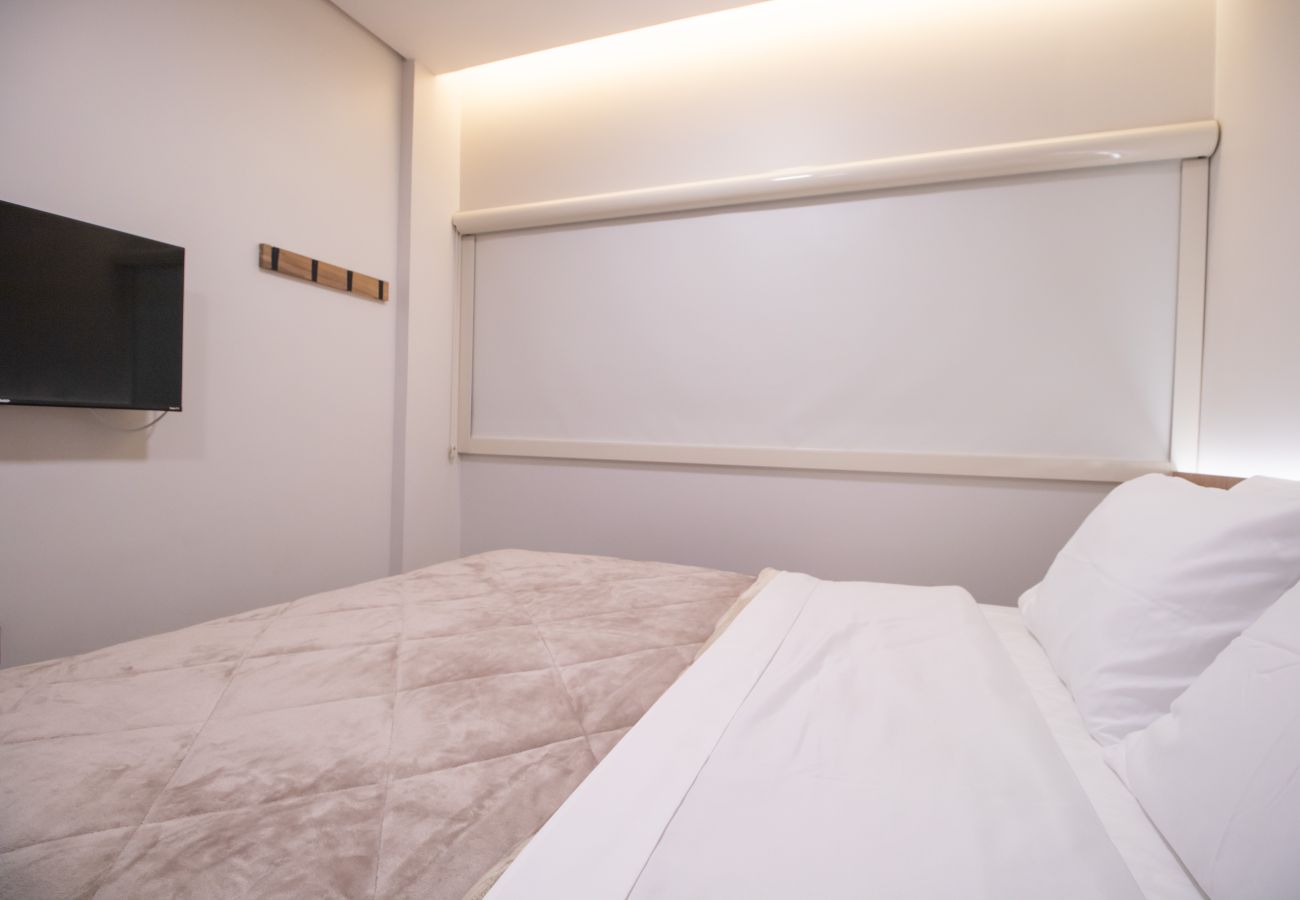 Apartamento em Maceió - Apto 03 Quartos Pé na Areia com Piscina Privativa