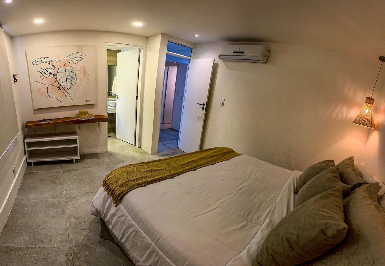 House in Barra de São Miguel - House Pé na Areia With 05 Suites 