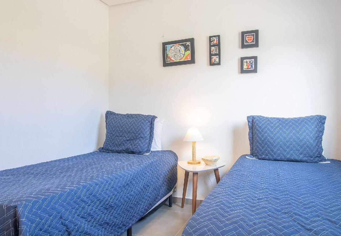 House in Passo de Camaragibe - OKA Milagres Cond. Seaside for 08 People 