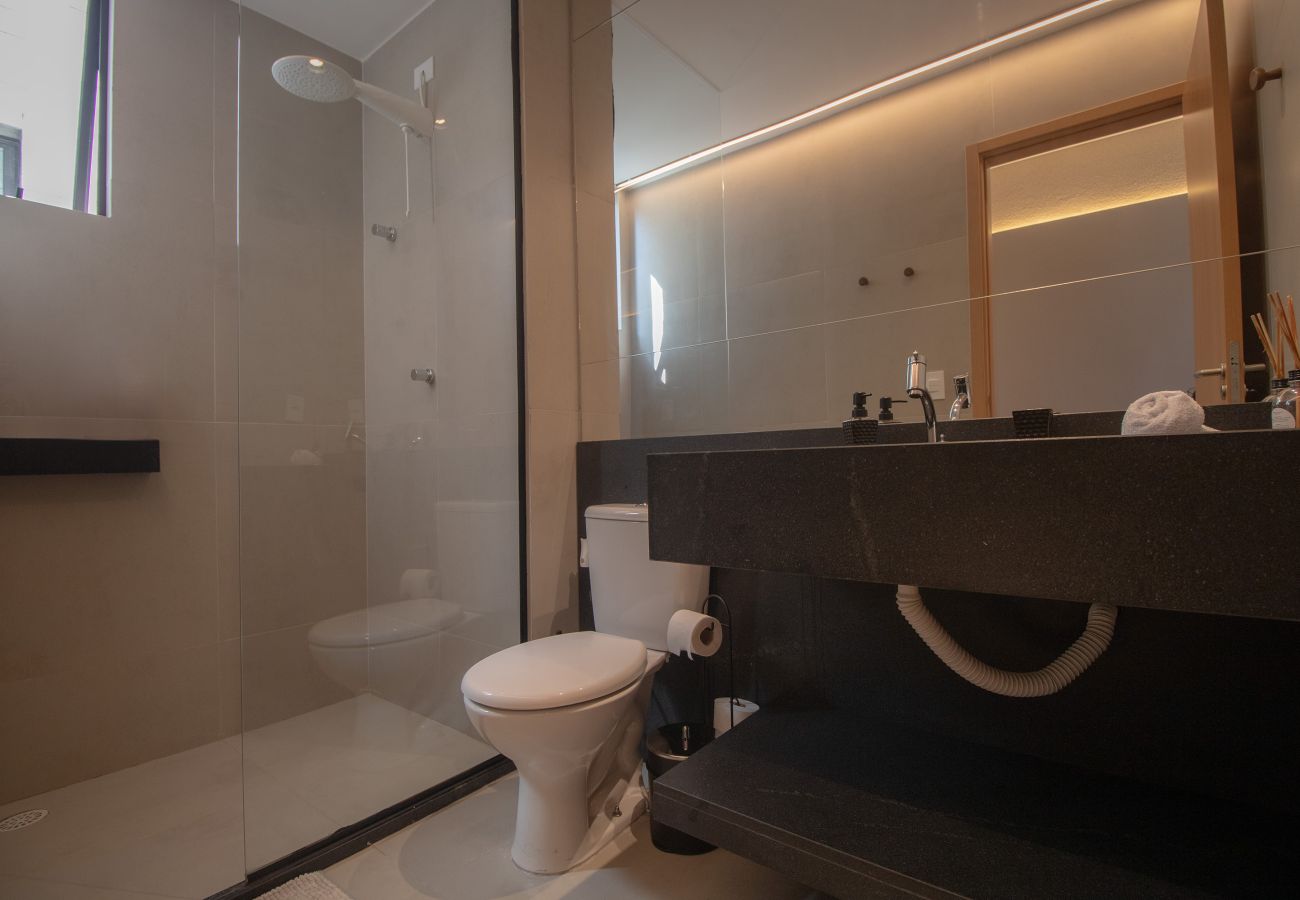 House in Porto de Pedras - Three-story house with 3 en-suite bedrooms, swimming pool and hot tub for up to 12 people