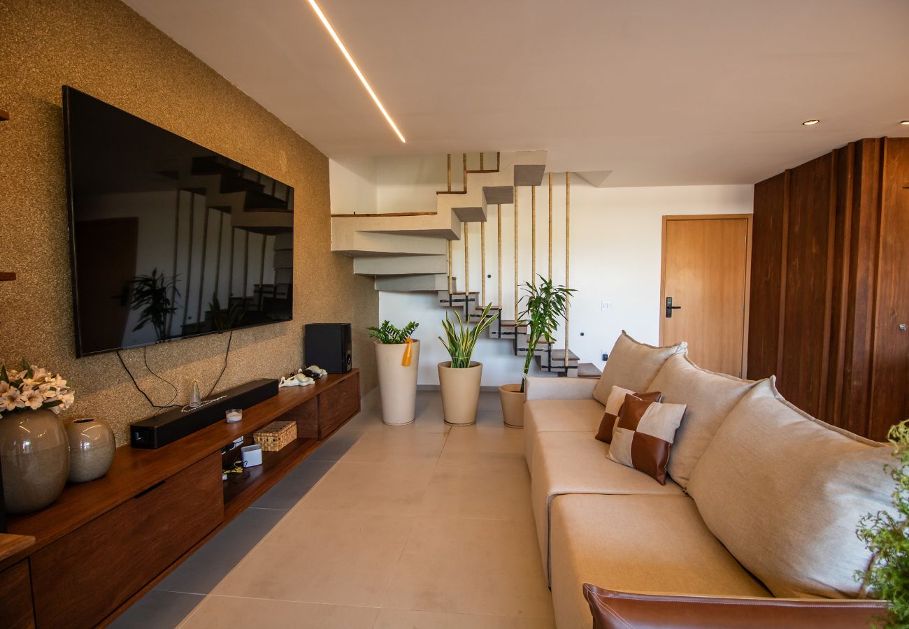 House in Porto de Pedras - Three-story house with 3 en-suite bedrooms, swimming pool and hot tub for up to 12 people