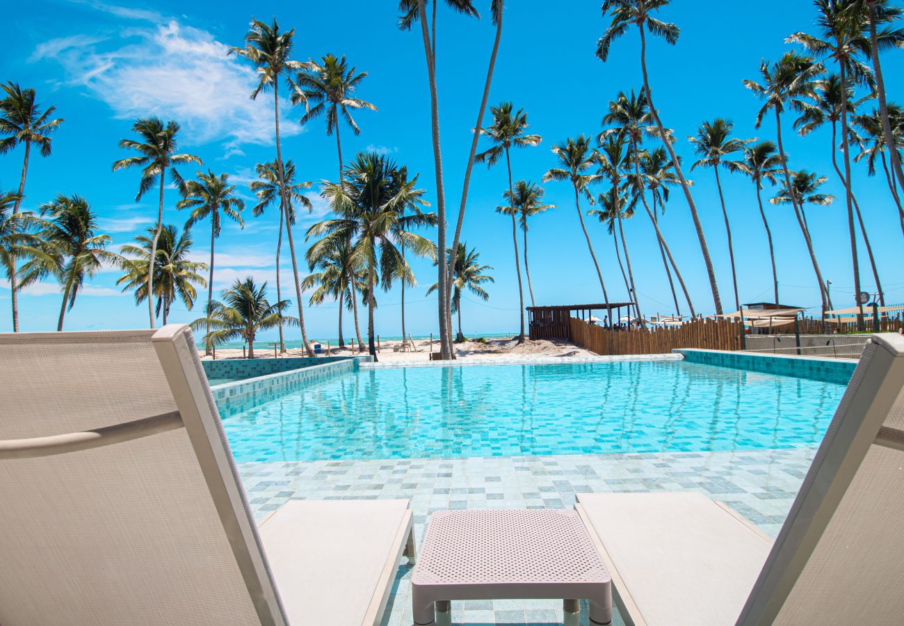 Apartment in Maceió - Apartment Pé na Areia in Resort with Private Pool