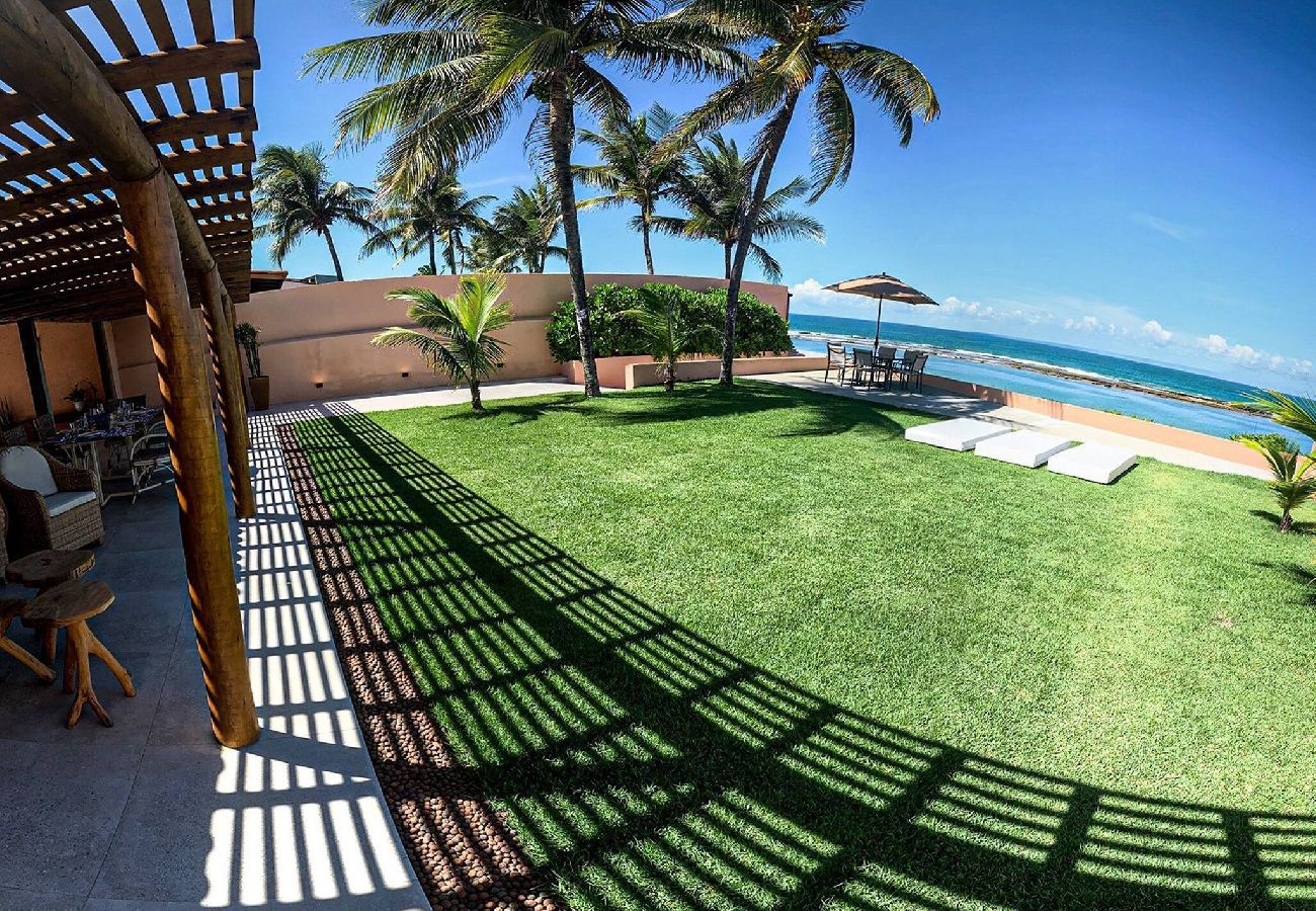 Casa en Barra de São Miguel - Casa Pé na Areia con 05 suites 