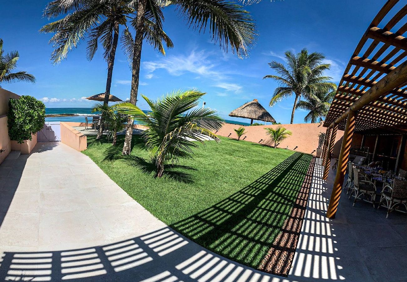 Casa en Barra de São Miguel - Casa Pé na Areia con 05 suites 