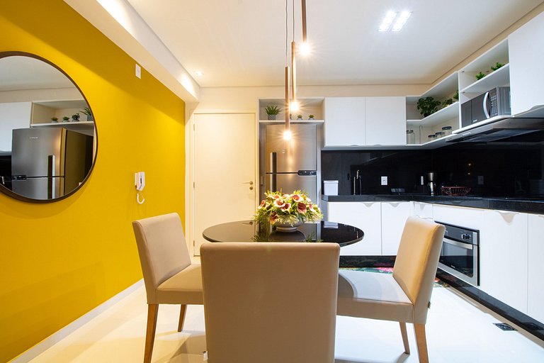 Apartamento com Varanda e Vista Mar 3min da praia