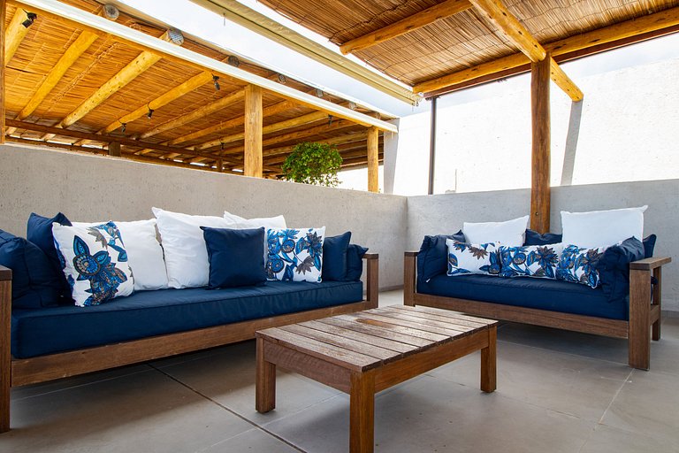 Seaside House in Milagres for 13 People