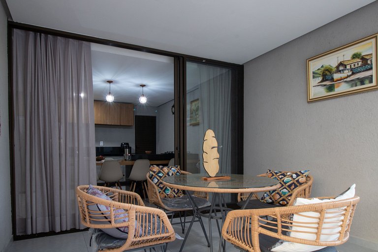 Casa Com Área Gourmet a 250m da Praia