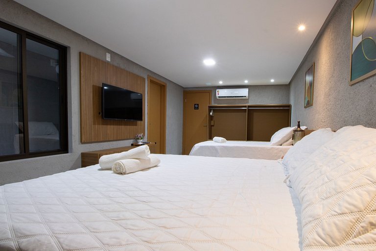 Casa Com Área Gourmet a 250m da Praia