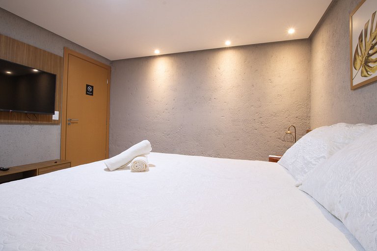 Casa Com Área Gourmet a 250m da Praia