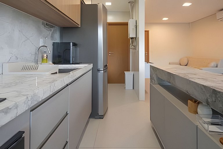 Apartamento de 3 habitaciones frente al mar con piscina priv