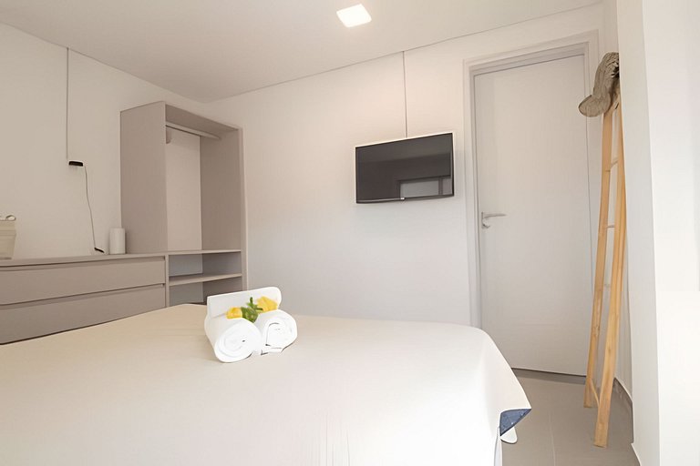 Oka Milagres Cond. Seaside for 08 People