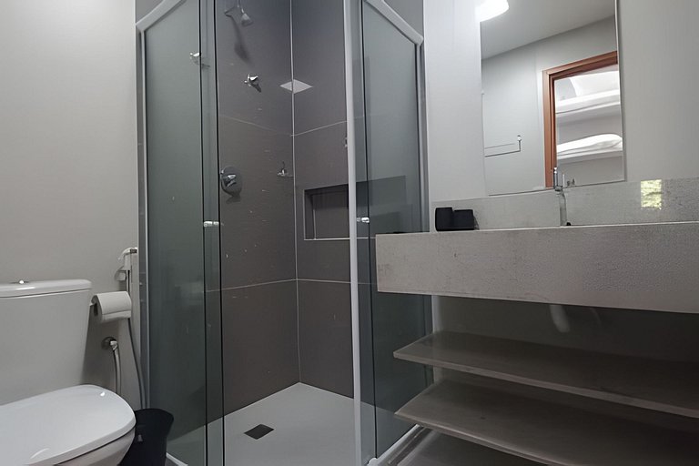 Apto Pé na Areia em Resort com Piscina Privativa