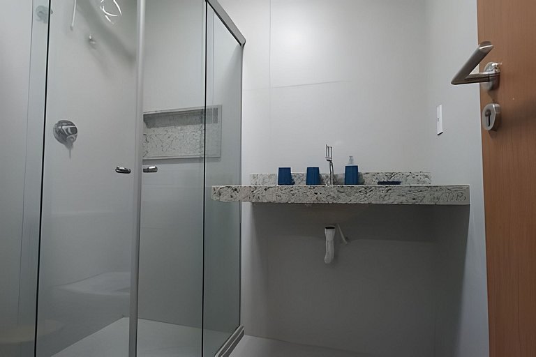 Apto Pé na Areia com Piscina Privativa