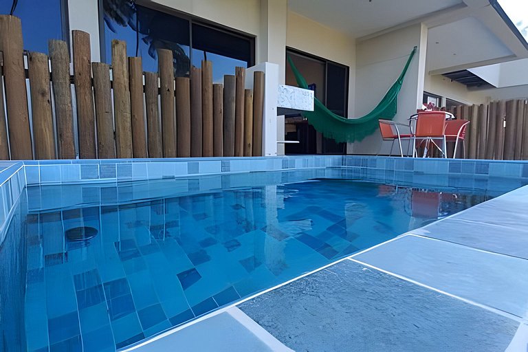 Apto Pé na Areia com Piscina Privativa