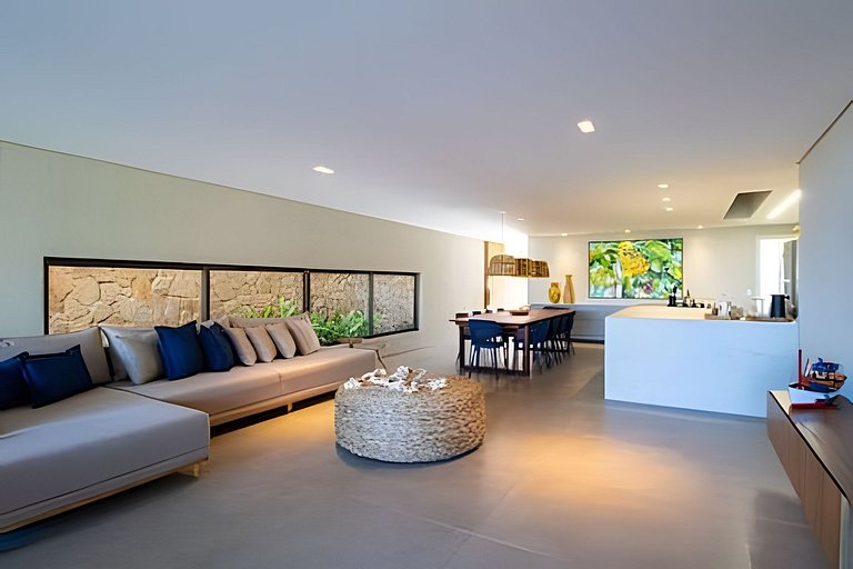 Seaside House in Milagres for 13 People