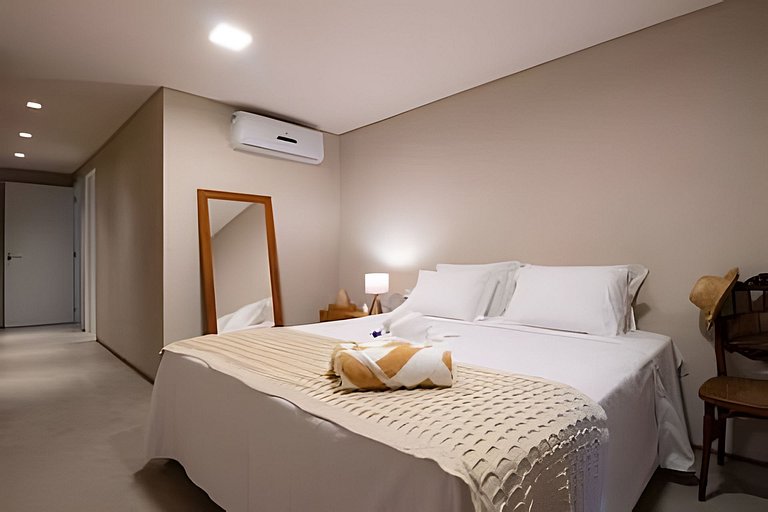 Seaside House in Milagres for 13 People