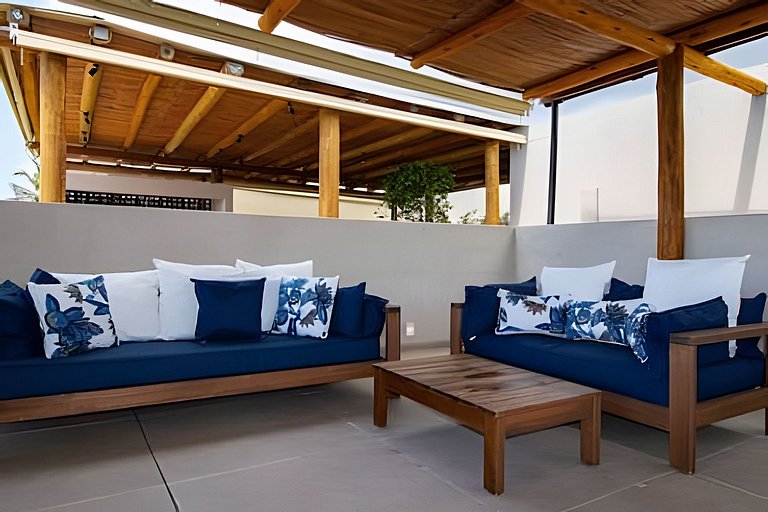 Seaside House in Milagres for 13 People