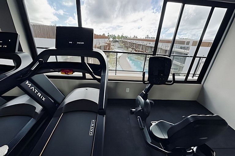 Duplex em Condomínio à 150m da praia para 06 pesso