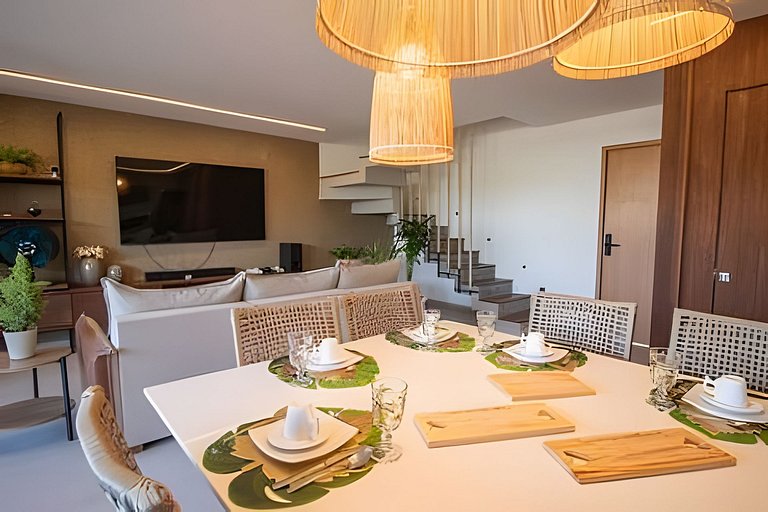 Tríplex de 3 suites con piscina e hidromasaje para