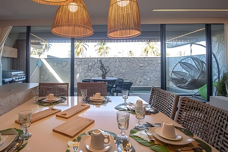 Triplex 3 Suítes Piscina e Hidro para até 12 pesso