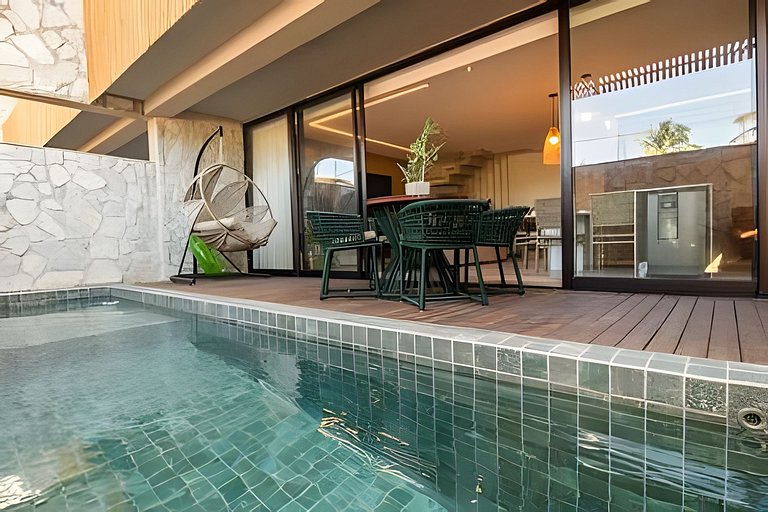 Tríplex de 3 suites con piscina e hidromasaje para