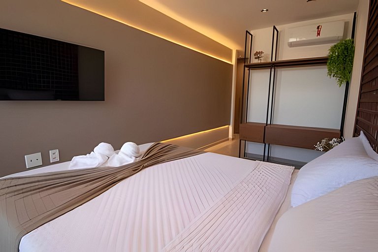 Tríplex de 3 suites con piscina e hidromasaje para