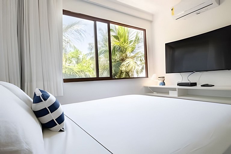 Apartamento Cond Pé na Areia com Varanda