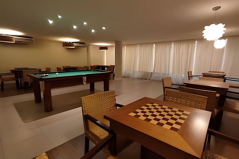 Apartamento Cond Pé na Areia com Varanda