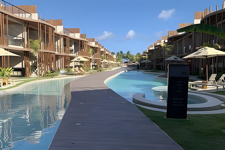 Cond. Apartment. Beach Access for 5 People