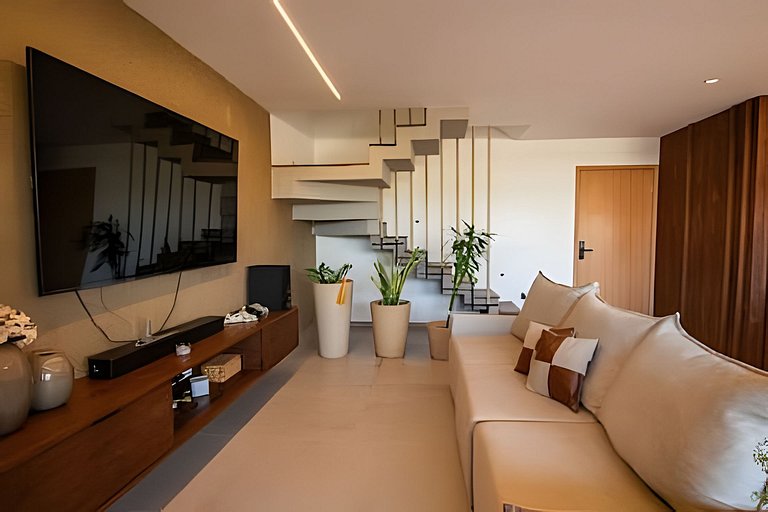 Triplex 3 Suítes Piscina e Hidro para até 12 pesso