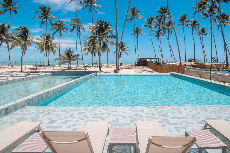Apto 03 Quartos Pé na Areia com Piscina Privativa
