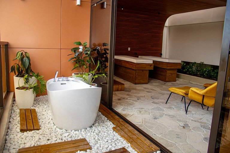 Apartment for 6 people 200m from the beach and swimming pool