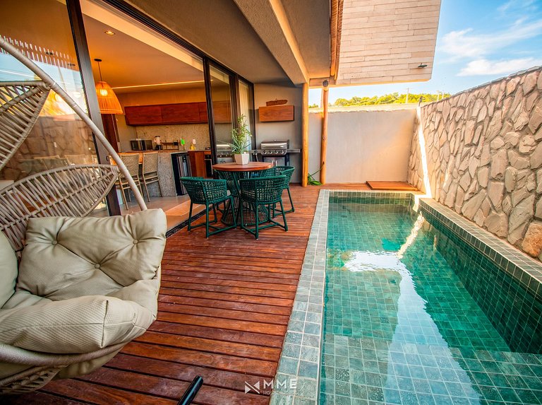 Triplex 3 Suítes Piscina e Hidro para até 12 pesso