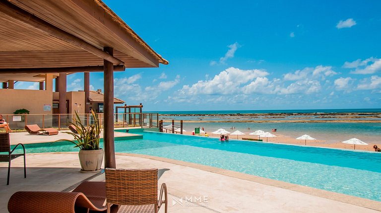 Apartamento Cond Pé na Areia com Varanda by MME